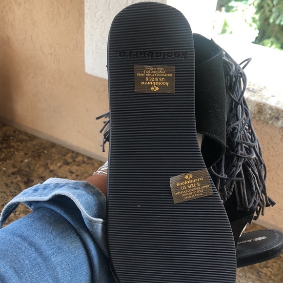 Koolaburra by Ugg fringe and bead with shearling l - Picture 4 of 5